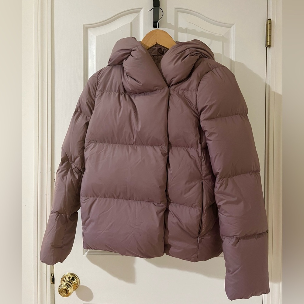 Aritzia Babaton The Duvet Puffer Short Jacket Shadow Mauve